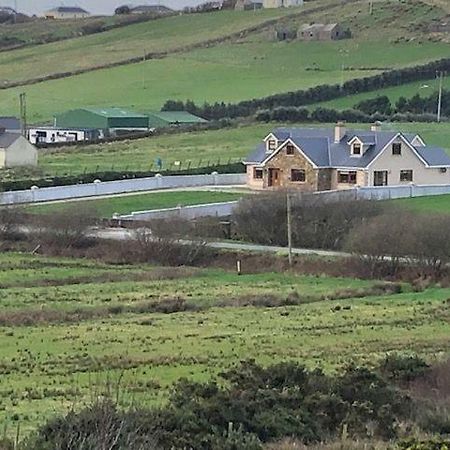 Beautiful Home On Lake Carrowmore 贝尔马利特 外观 照片