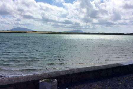Beautiful Home On Lake Carrowmore 贝尔马利特 外观 照片